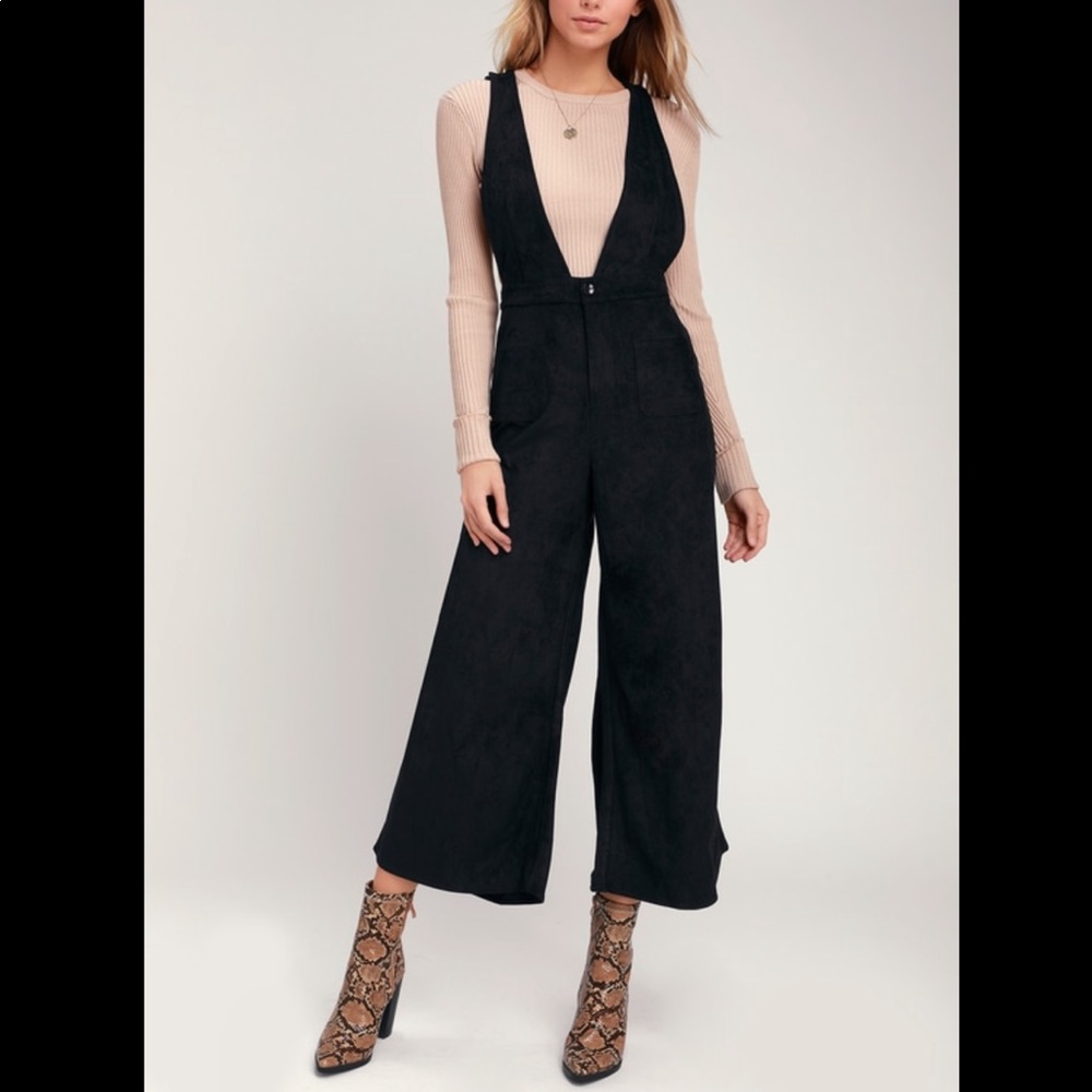 NWT Lulu’s Faux Suede Overalls